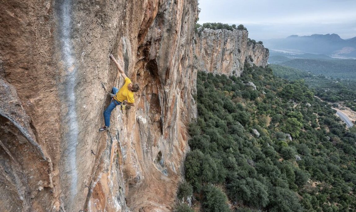 17 voies en 8c et plus et le premier 9a de Turquie pour Alex Megos !