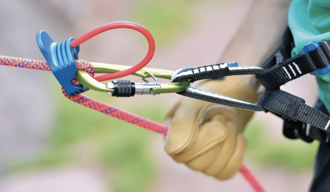 Top 5 des meilleurs appareils d’assurage en escalade en 2024