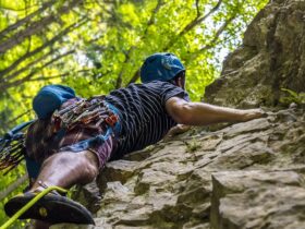 Le Conseil constitutionnel invalide la loi sur la responsabilité civile des gardiens de sites naturels sportifs