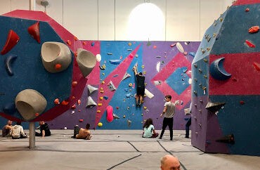 Block’Out Evry Lisses – Salle escalade de bloc, 91090 Lisses