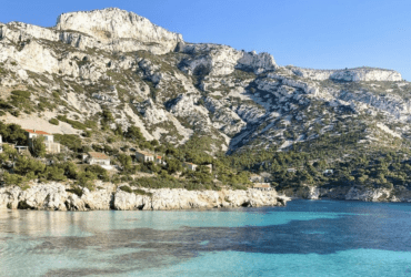 Escalade Calanques – Topo, infos, secteurs, stages, accès