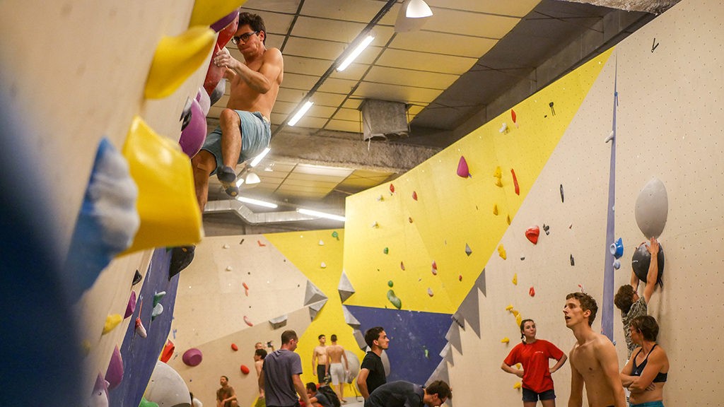 Arkose Tours – Infos, tarifs, horaires et accès salle escalade de bloc, 37100 Tours