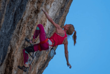 Martina Demmel impressionne le monde de l’escalade et continue sa moisson de croix à Oliana !