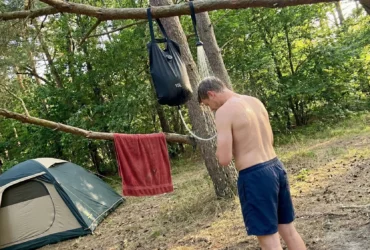 Les 5 meilleures douches solaires camping & bivouac 2026