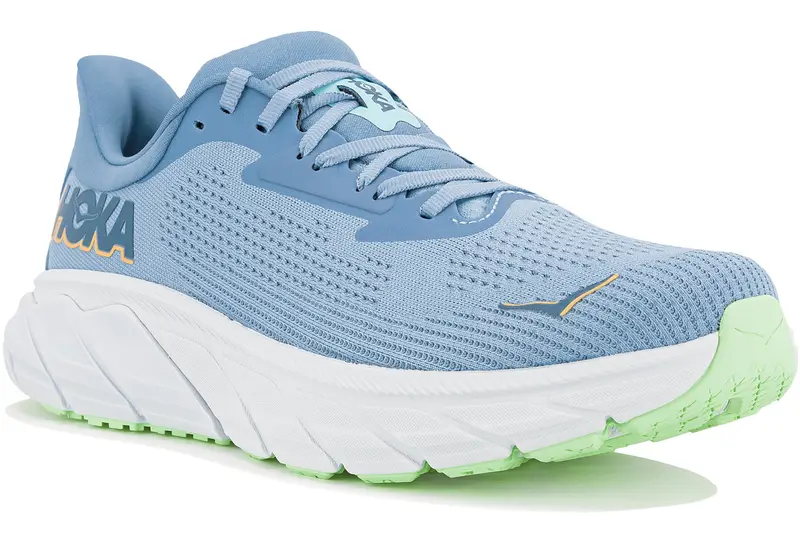 Test et Avis Hoka One One Arahi 7 : la stabilité et l’amorti au service des coureurs