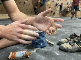 Meilleur Tape Doigts Escalade : Comparatif et Guide d’Achat 2026 Meilleur Tape Doigts Escalade : Comparatif et Guide d’Achat 2026