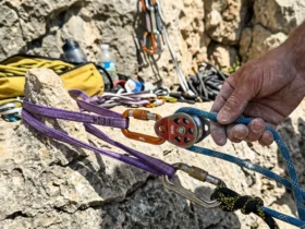 Meilleure Poulie Escalade Alpinisme 2026 – Comparatif Complet Meilleure Poulie Escalade Alpinisme 2026 – Comparatif Complet