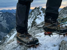 Les 9 Meilleures Chaussures d’Alpinisme en 2026 (Comparatif & Guide) Les 9 Meilleures Chaussures d’Alpinisme en 2026 (Comparatif & Guide)