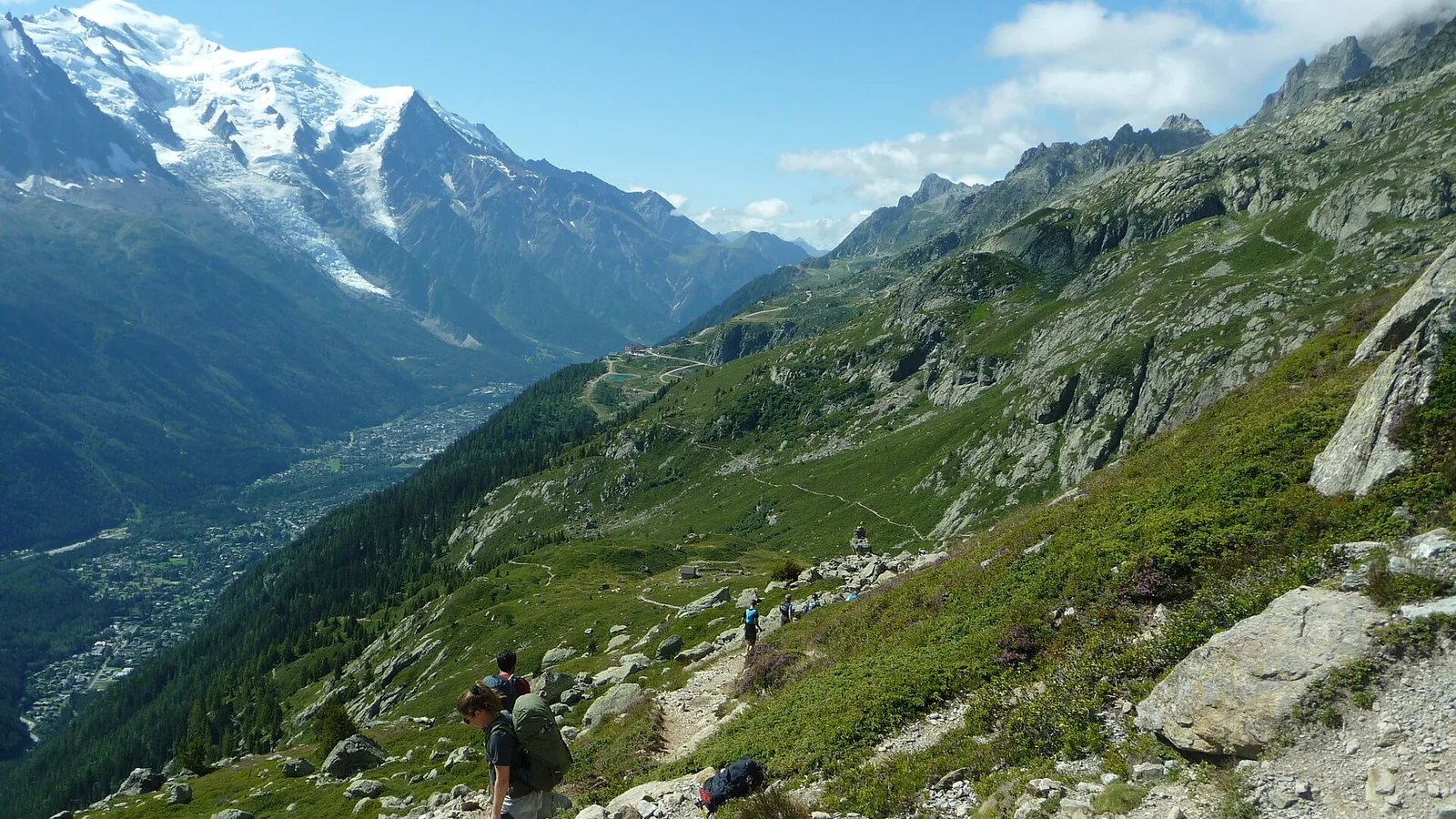 L&rsquo;UTMB démarre lundi : quatre fauteuils sur le tracé, trois Rarámuri au départ